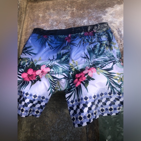 Tommy Bahama Relax Hibiscus Tropical Swim Trunks - Picture 3 of 10